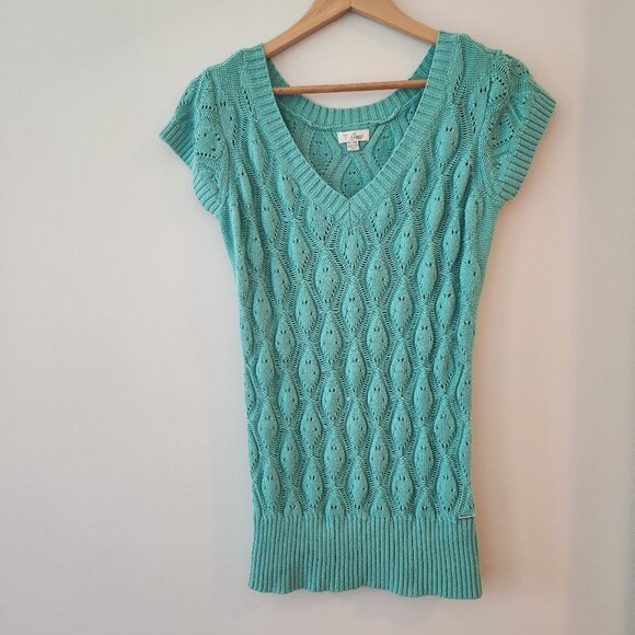 Like New! Guess vneck sweater - Picture 1 of 5